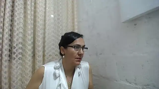 gabbyparker  online show from 12/15/25, 09:59