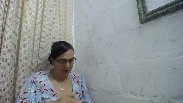 gabbyparker  online show from 05/27/26, 10:11