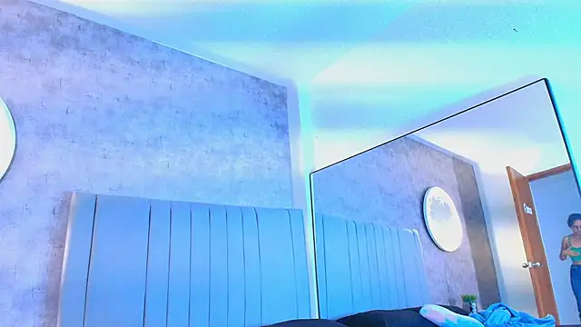 karla-ruiz online show from 11/10/25, 07:08