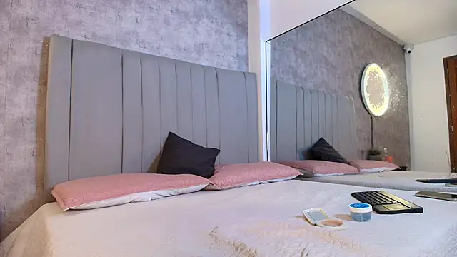 karla-ruiz online show from 04/07/26, 07:48