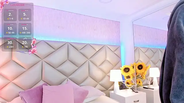 Snapshot of dafnne_hall chatting on 12/05/25, 04:11 dafnne hall online show from 12/05/25, 04:11