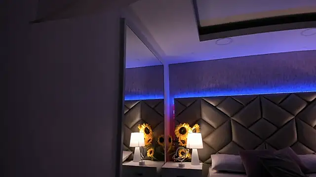 Snapshot of dafnne_hall chatting on 10/09/25, 04:13 dafnne hall online show from 10/09/25, 04:13