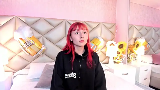 Snapshot of dafnne_hall chatting on 10/02/25, 04:16 dafnne hall online show from 10/02/25, 04:16