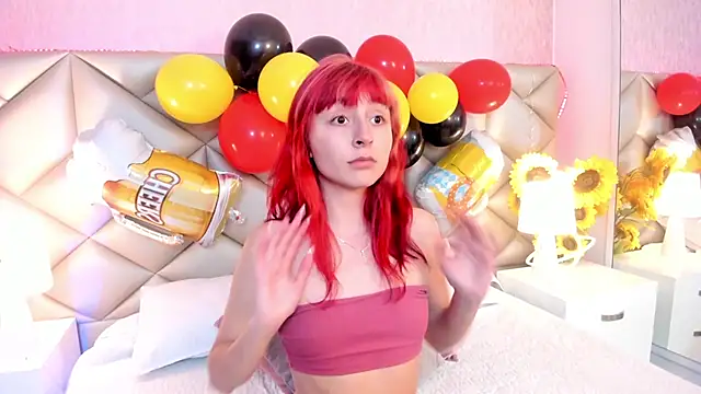 Snapshot of dafnne_hall chatting on 09/27/25, 04:07 dafnne hall online show from 09/27/25, 04:07