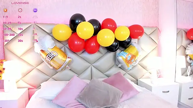 Snapshot of dafnne_hall chatting on 09/25/25, 04:18 dafnne hall online show from 09/25/25, 04:18