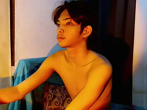 addicted to alex online show from 12/17/25, 04:12