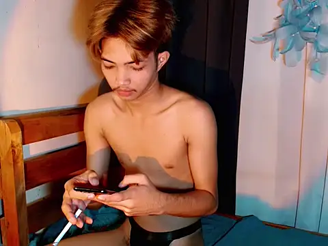 addicted to alex online show from 11/17/25, 06:28