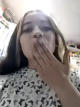 sheeiila online show from 12/17/25, 10:15