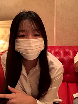 Snapshot of happy_hino chatting on 10/02/25, 02:42 happy hino online show from 10/02/25, 02:42