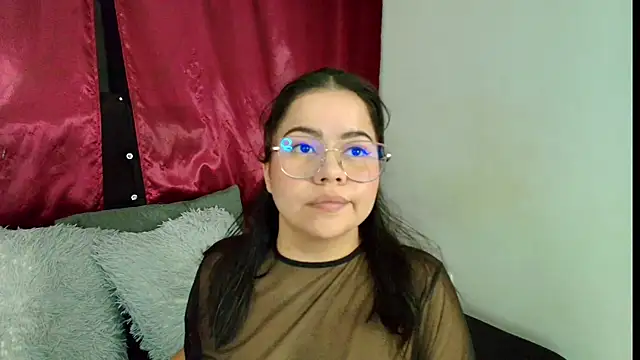 LilyRousee online show from 10/01/25, 10:02