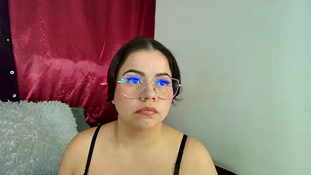 LilyRousee online show from 09/23/25, 06:04