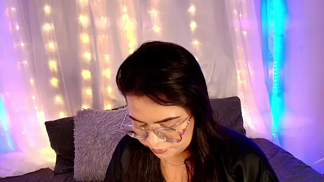 LilyRousee online show from 03/27/26, 01:36