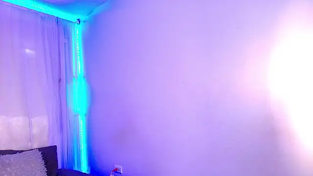 LilyRousee online show from 02/19/26, 08:17