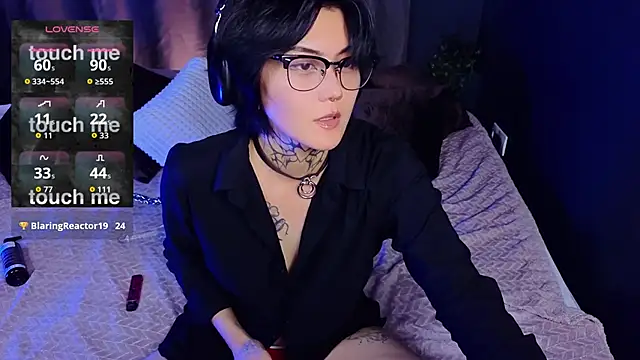 GothXRaven online show from 10/03/25, 04:08