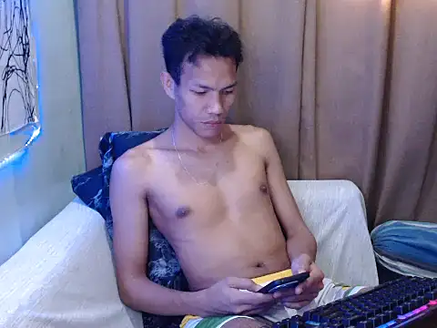 fantasy davidxx online show from 12/02/25, 07:21