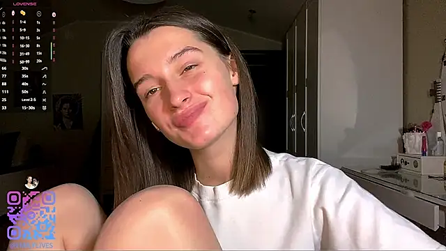 DarlineBrustera online show from 12/15/25, 02:23