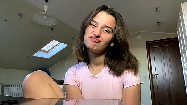 DarlineBrustera online show from 09/24/25, 02:23