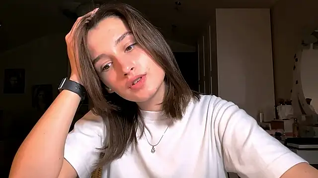 DarlineBrustera online show from 11/25/25, 02:50