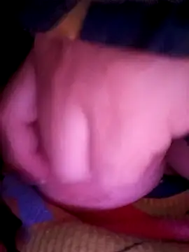 BomBomLuu online show from 12/18/25, 01:00