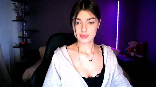 Dianaa Lee0 online show from 03/25/26, 02:49