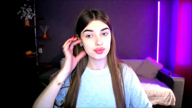 Snapshot of Dianaa_Lee0 chatting on 09/24/25, 04:57 Dianaa Lee0 online show from 09/24/25, 04:57