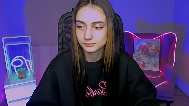 olivianorton online show from 11/05/25, 01:14