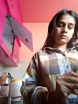 hotshreya69 online show from 10/19/25, 08:28