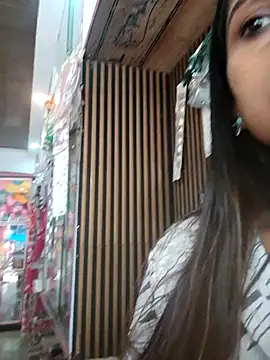 hotshreya69 online show from 11/06/25, 08:07