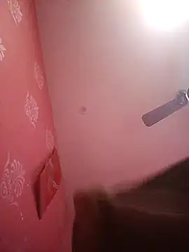 hotshreya69 online show from 11/14/25, 11:03