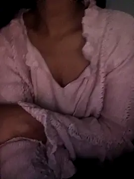 hotshreya69 online show from 11/22/25, 05:56