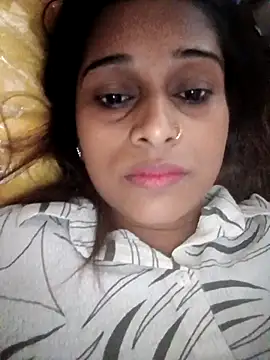 hotshreya69 online show from 10/17/25, 08:39