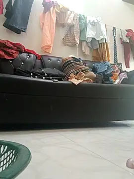 hotshreya69 online show from 11/20/25, 06:36