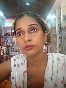 hotshreya69 online show from 10/06/25, 10:05