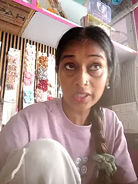 hotshreya69 online show from 09/23/25, 06:09