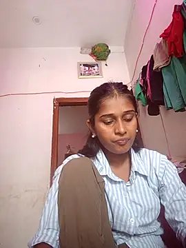 hotshreya69 online show from 10/07/25, 06:14