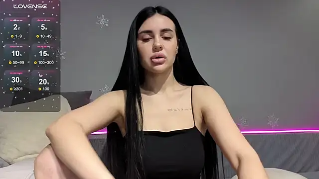 Mary  foxy online show from 12/17/25, 09:09