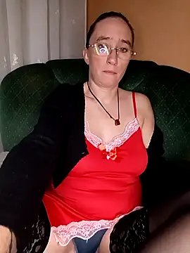 Sophierob1 online show from 09/30/25, 06:30