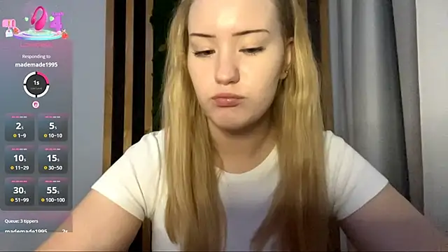 PandaFluff online show from 11/12/25, 04:44