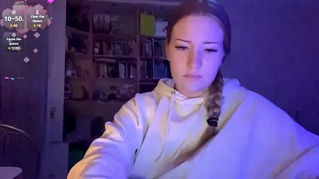 PandaFluff online show from 02/02/26, 04:39