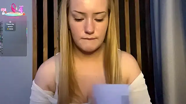 PandaFluff online show from 11/03/25, 06:33