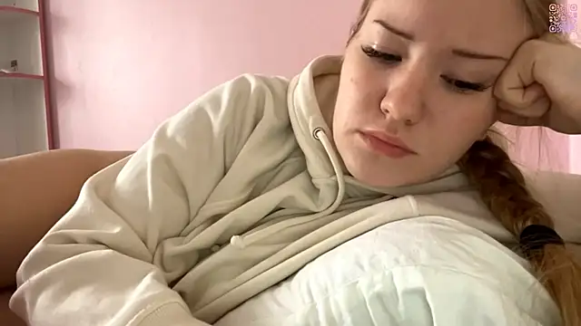 PandaFluff online show from 02/13/26, 06:24