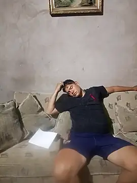 Snapshot of Franklin111230 chatting on 02/12/26, 01:49 Franklin111230 online show from 02/12/26, 01:49