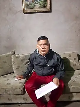 Snapshot of Franklin111230 chatting on 02/15/26, 10:36 Franklin111230 online show from 02/15/26, 10:36