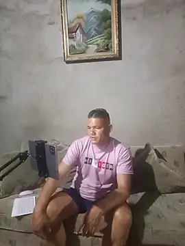 Snapshot of Franklin111230 chatting on 02/14/26, 01:17 Franklin111230 online show from 02/14/26, 01:17