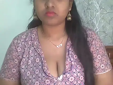 its me Rashmi online show from 02/15/26, 12:48