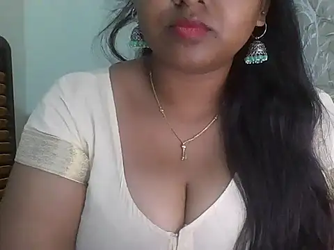 its me Rashmi online show from 04/01/26, 04:59