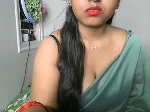 its me Rashmi online show from 10/13/25, 06:15