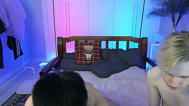 saintlauren1 online show from 11/27/25, 07:14