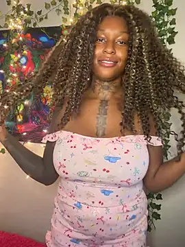 Snapshot of MistiSavannah chatting on 07/25/26, 12:22 MistiSavannah online show from 07/25/26, 12:22