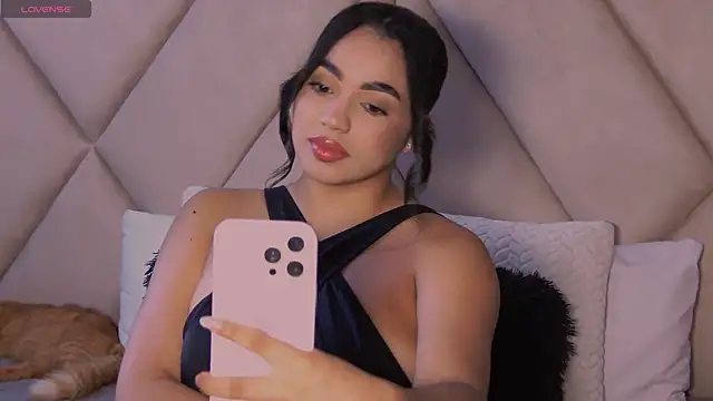 CharlotteeBrownn online show from 11/05/25, 07:06